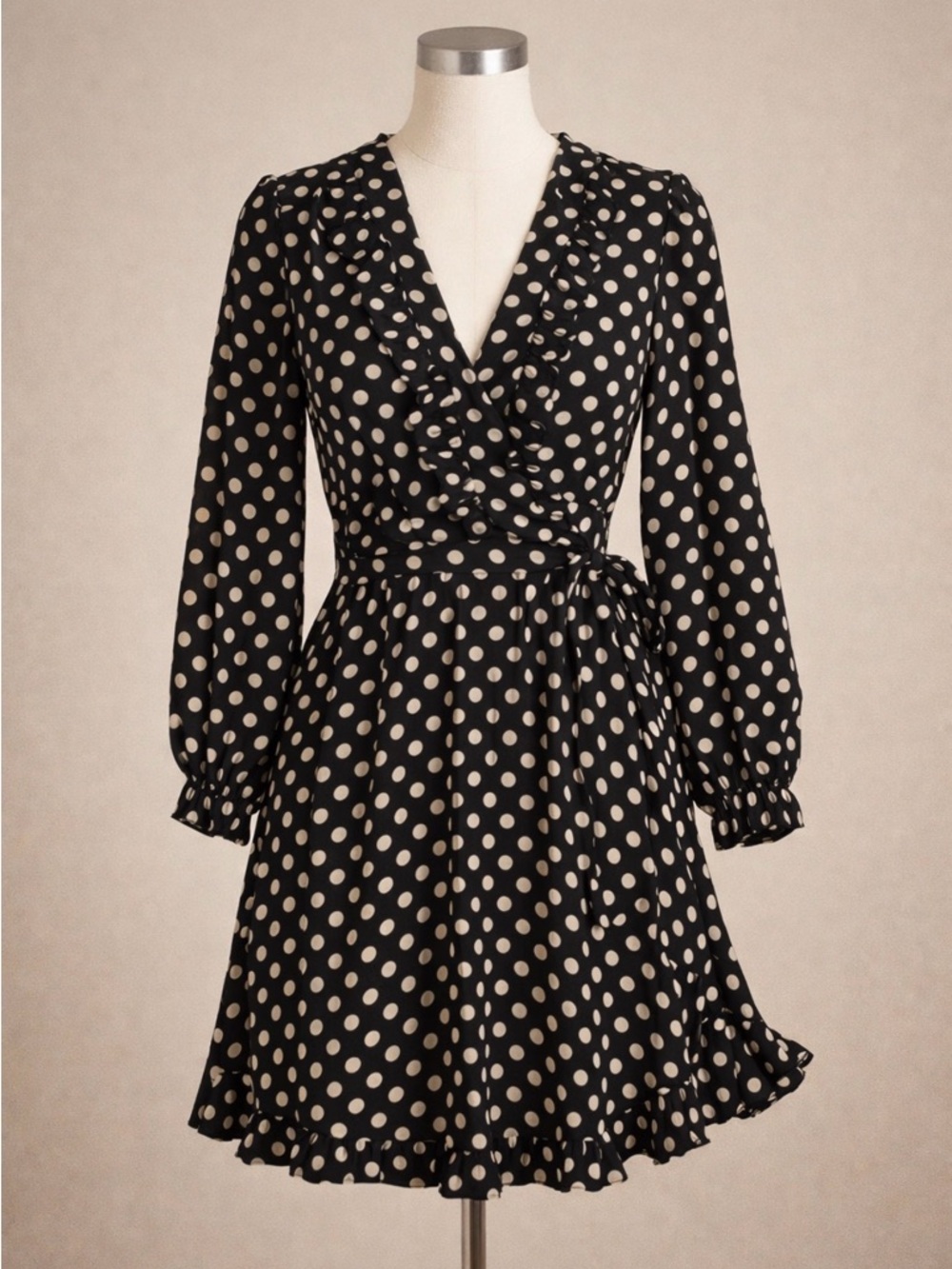 100% silk Kate Spade Polka Dot Wedding Guest Dress Size 6